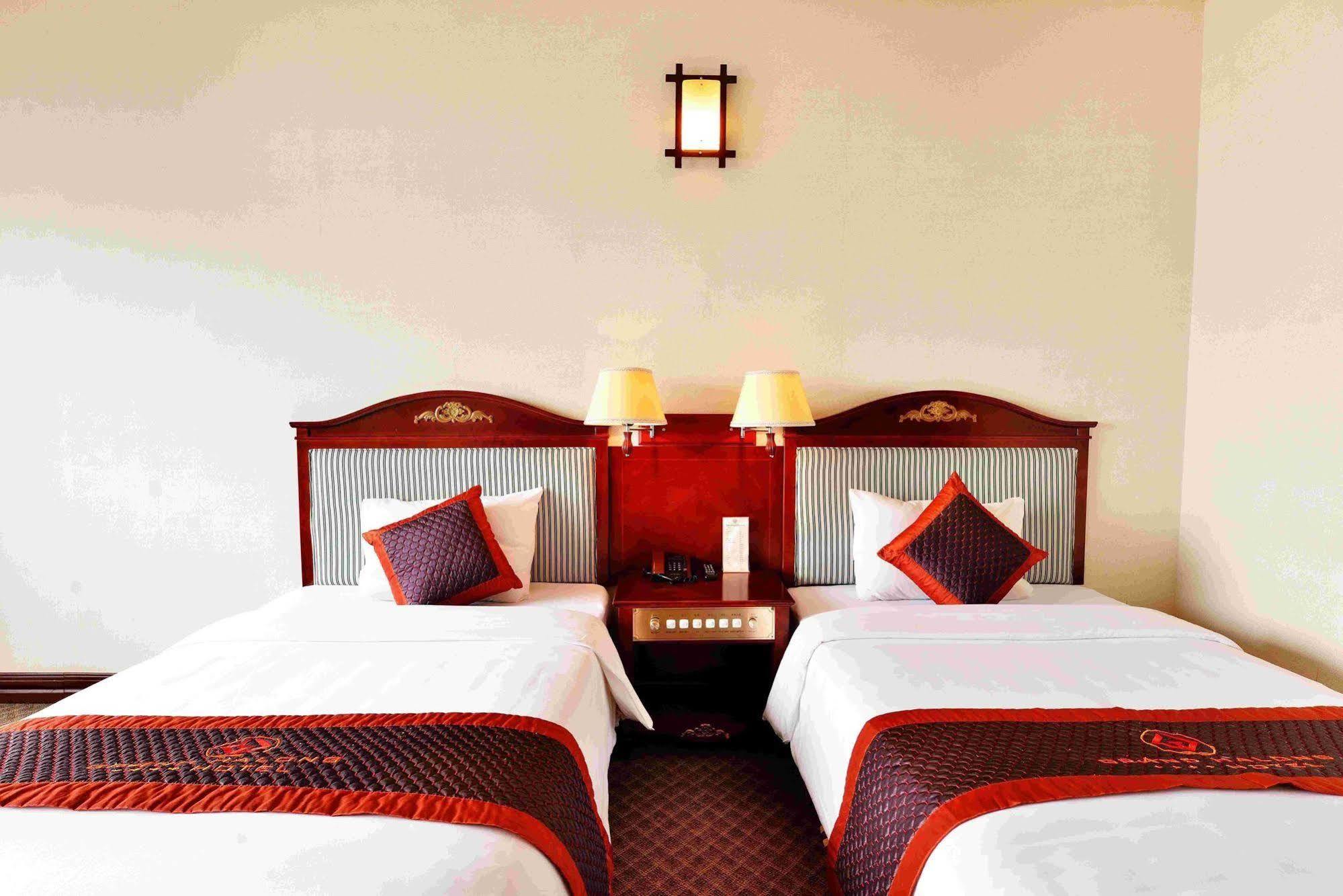 Grand Ha Long Hotel Esterno foto
