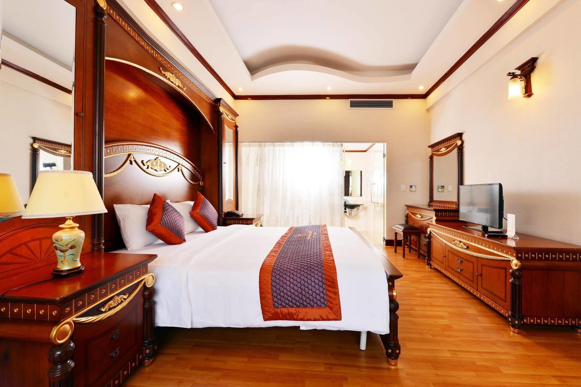 Grand Ha Long Hotel Esterno foto
