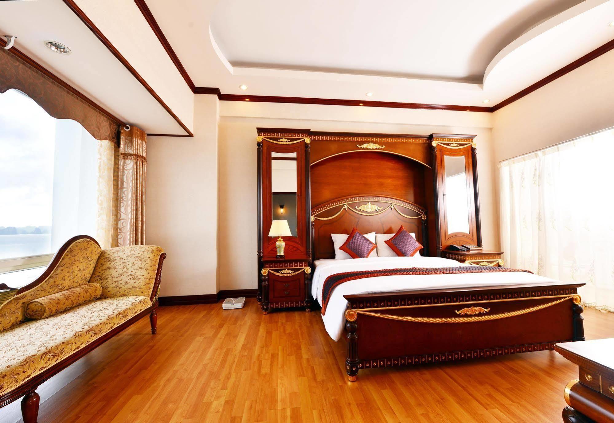 Grand Ha Long Hotel Esterno foto